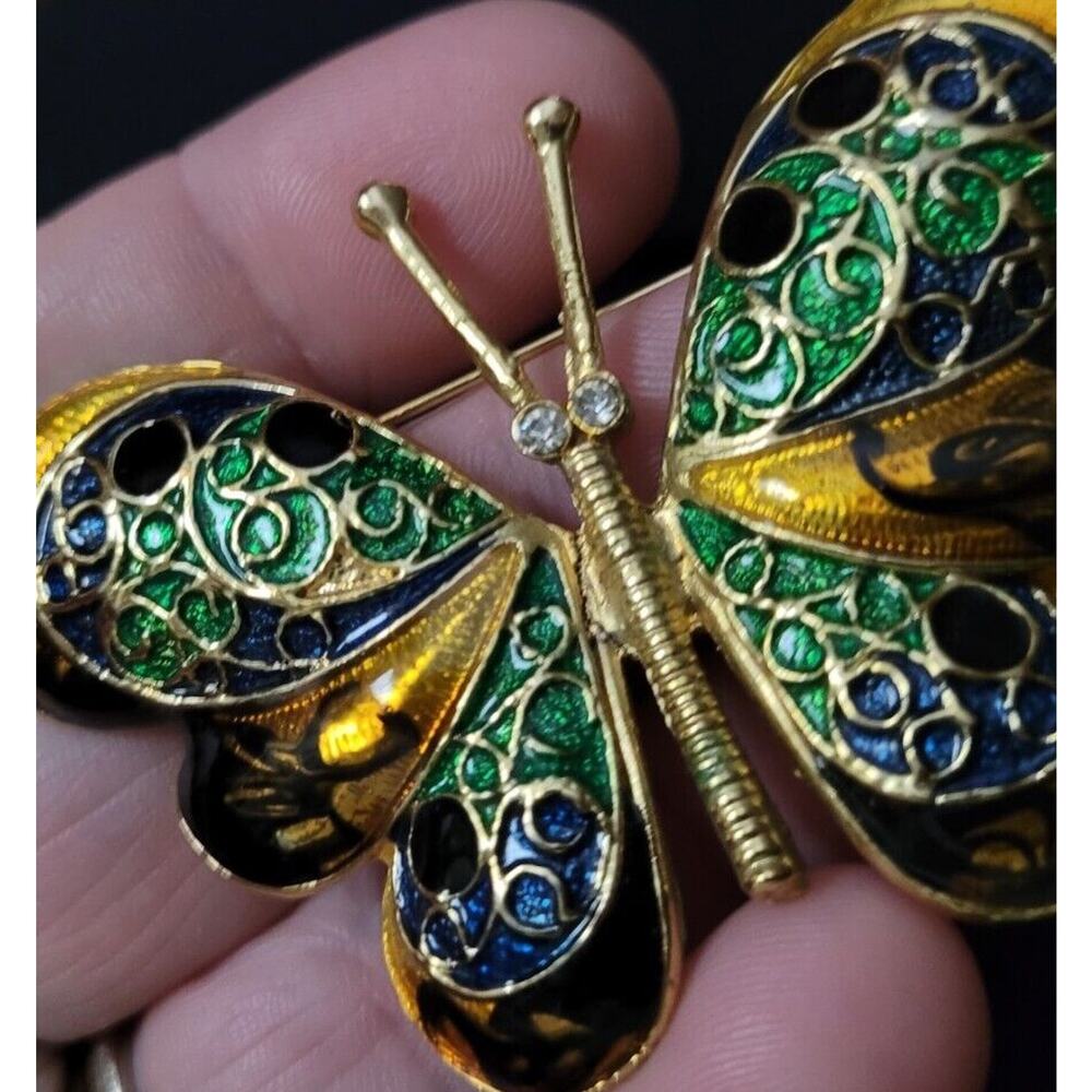 Gorgeous Gold Tone Pierced Butterfly Pin Rhinestones & Enamel Gold Gems - Picture 5 of 7
